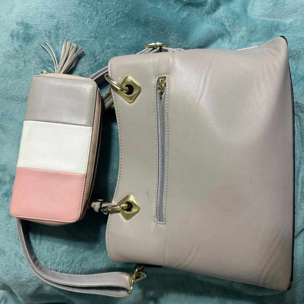 Hand bag - Picture 2 of 6